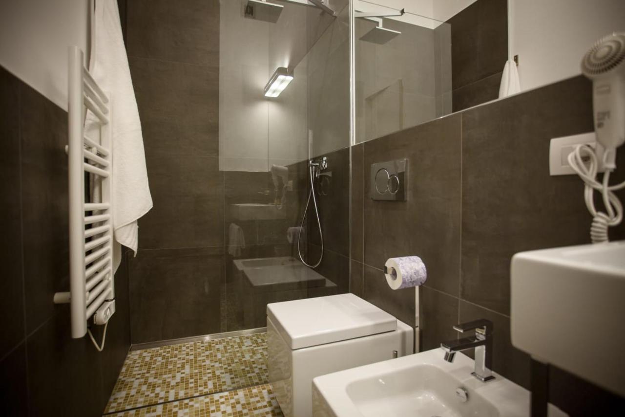 Dimora Mefite-Camere Con Bagno Privato E Self Check-In Matera Exterior foto