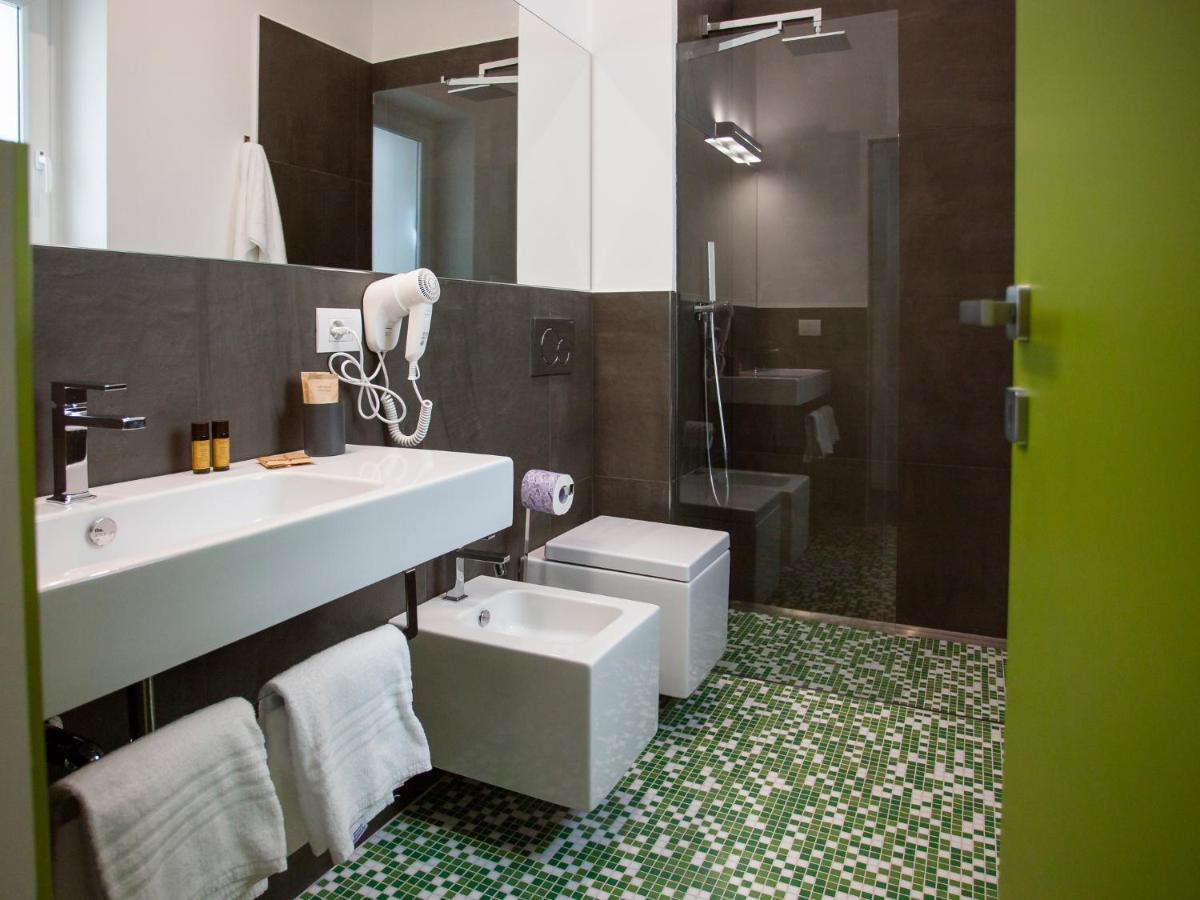Dimora Mefite-Camere Con Bagno Privato E Self Check-In Matera Exterior foto